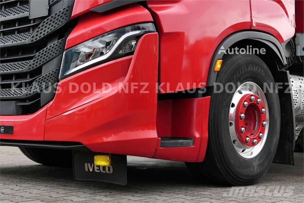 Iveco AGL 290 Curtainsider Truck with Curtainsider Trail Camiones de caja de lona