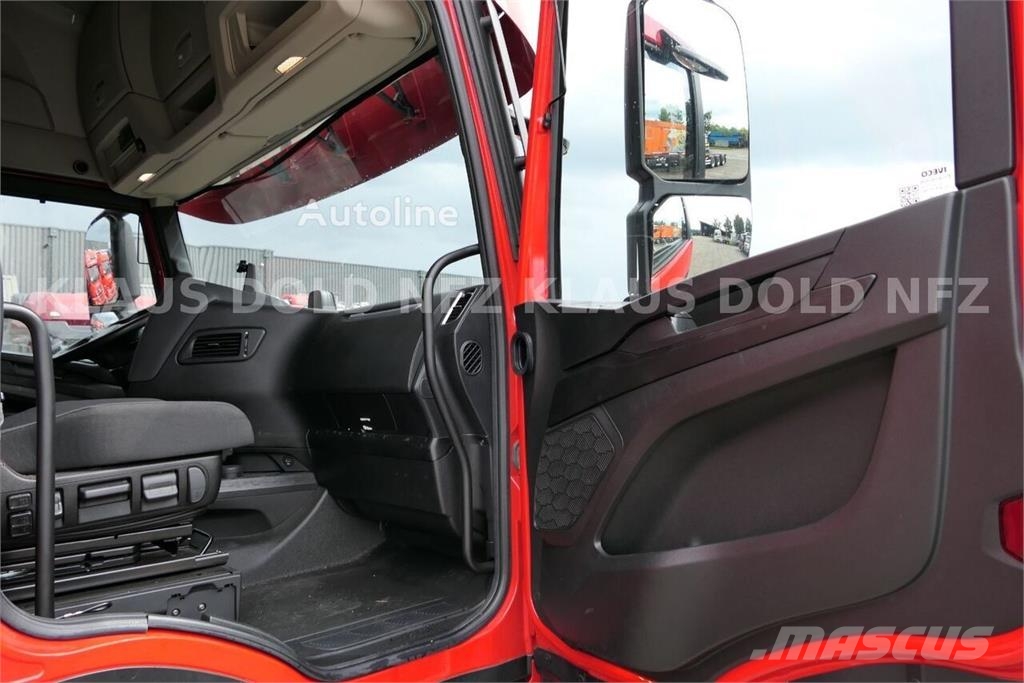 Iveco AGL 290 Curtainsider Truck with Curtainsider Trail Camiones de caja de lona