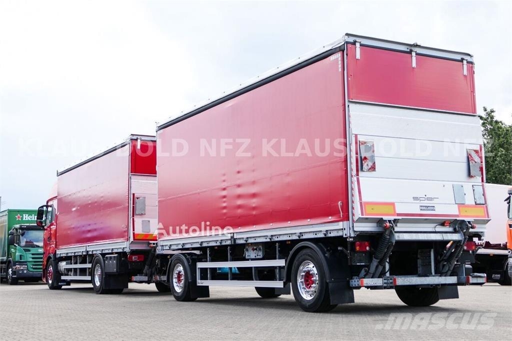 Iveco AGL 290 Curtainsider Truck with Curtainsider Trail Camiones de caja de lona