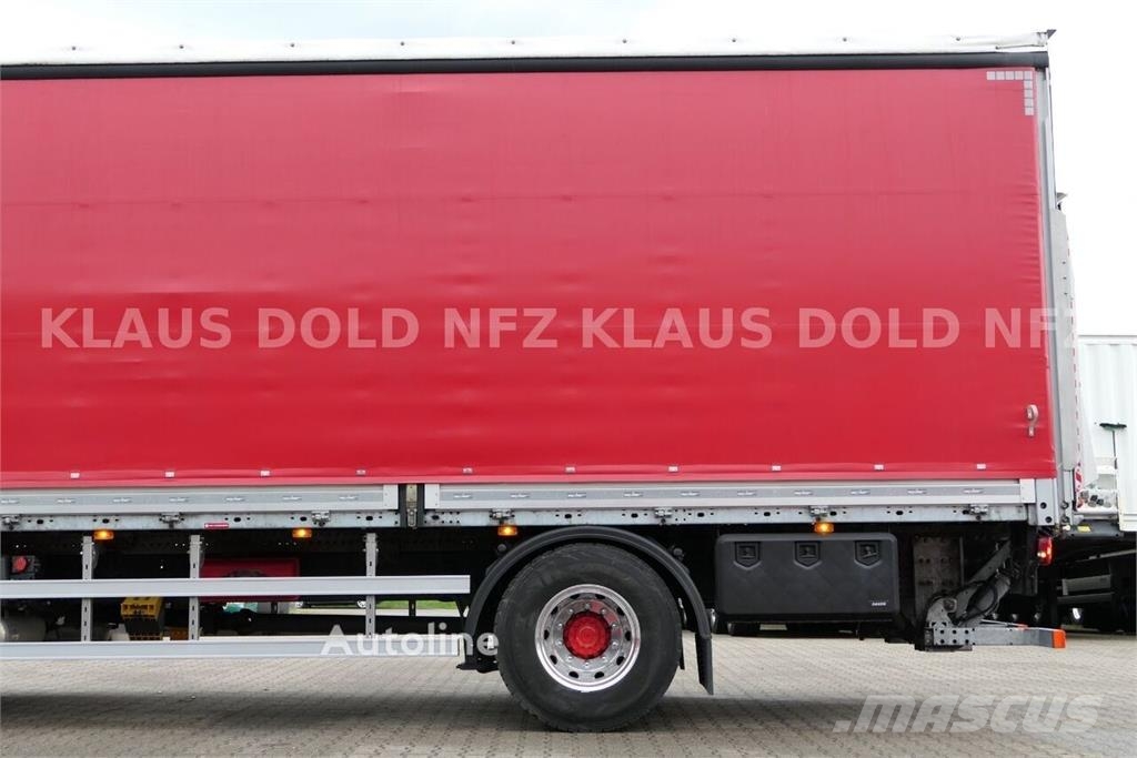 Iveco AGL 290 Curtainsider Truck with Curtainsider Trail Camiones de caja de lona