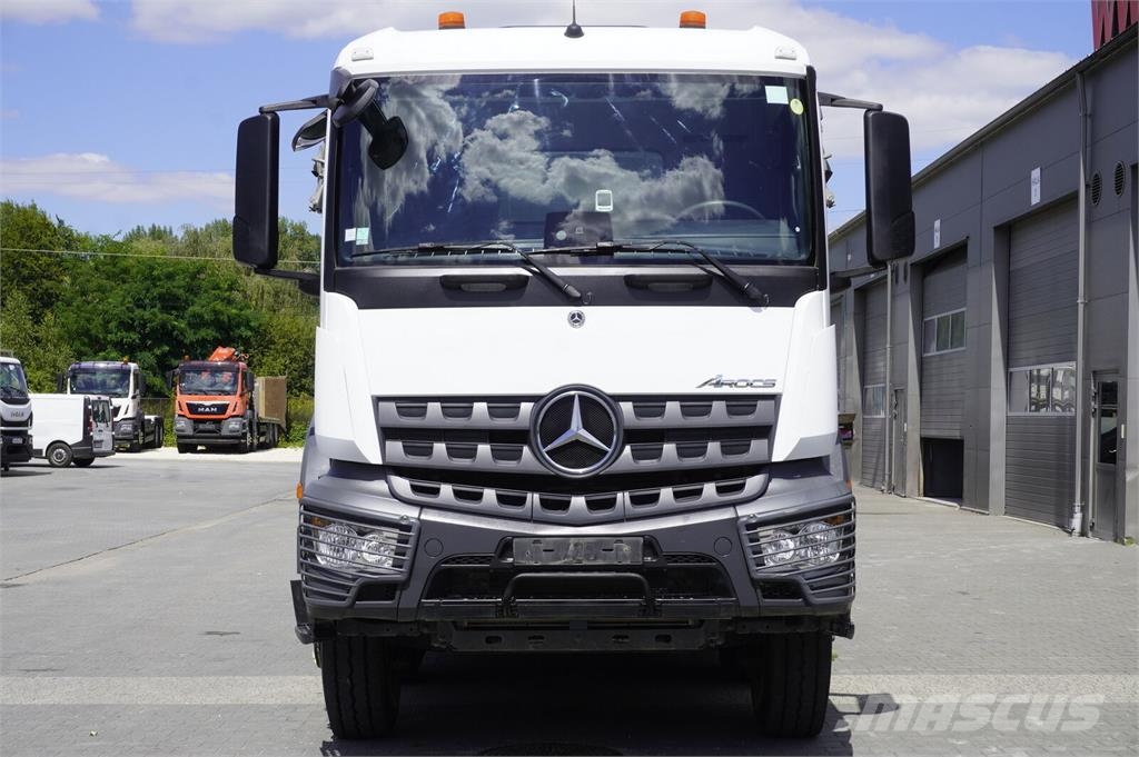 Iveco Arocs 3243 8x4 / 130 tho. km! / Meiller 2-way tipp Kipper