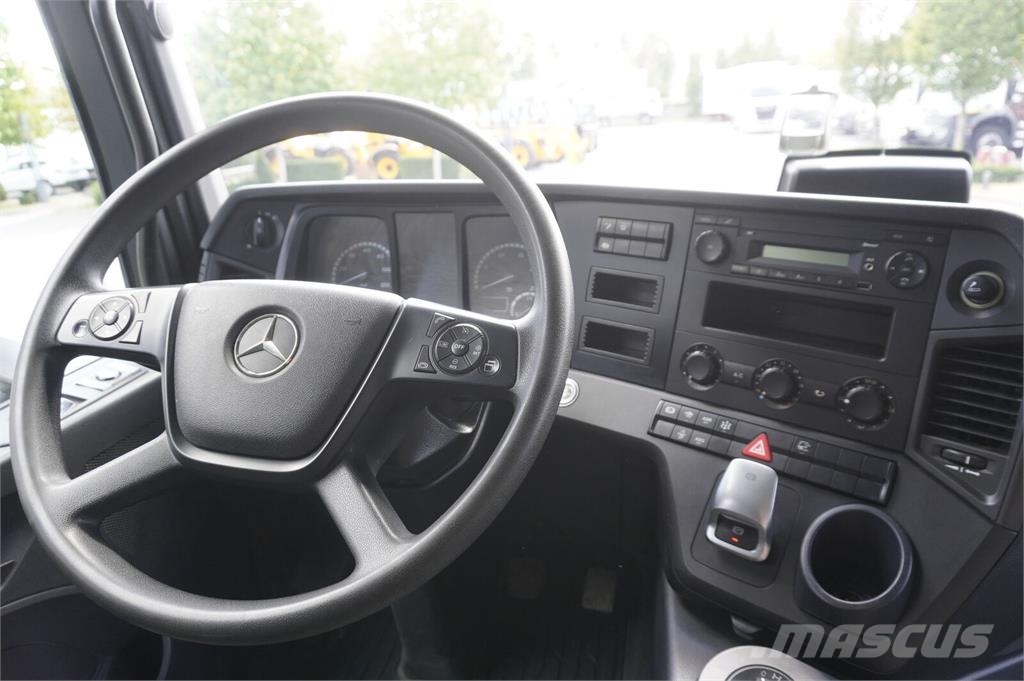 Iveco Arocs 3243 8x4 / 130 tho. km! / Meiller 2-way tipp Kipper