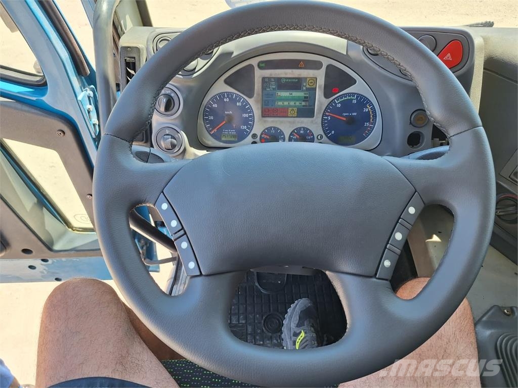 Iveco Astra Veicoli 84 44 - 8x4 / Cifa Magnum MK 28.4 .  شاحنات خرسانة