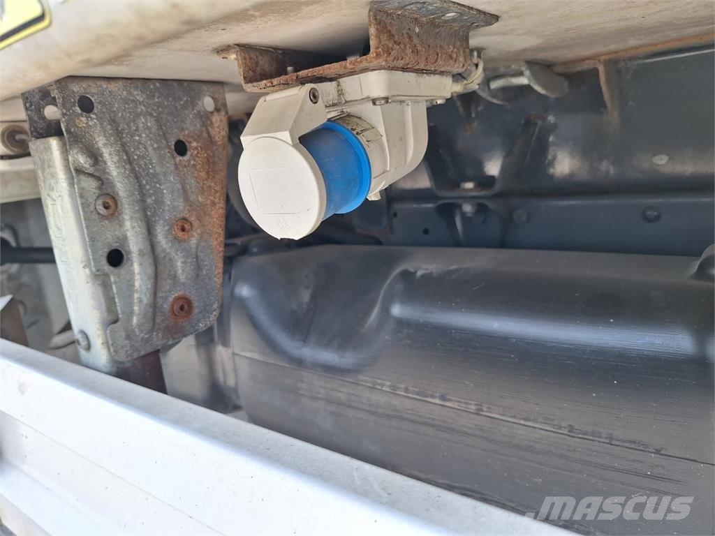 Iveco Daily 35-130 Carrier Xarios 300 Frigo Otros camiones