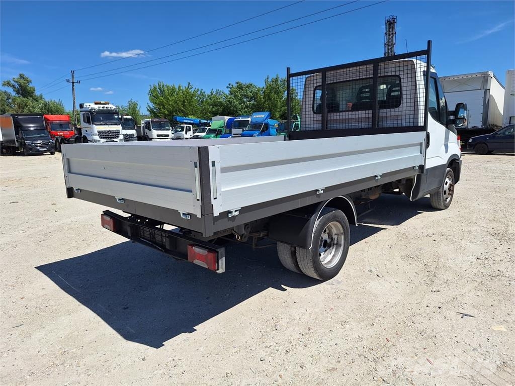 Iveco Daily 35-130 | 3 sided Tipper Kipper