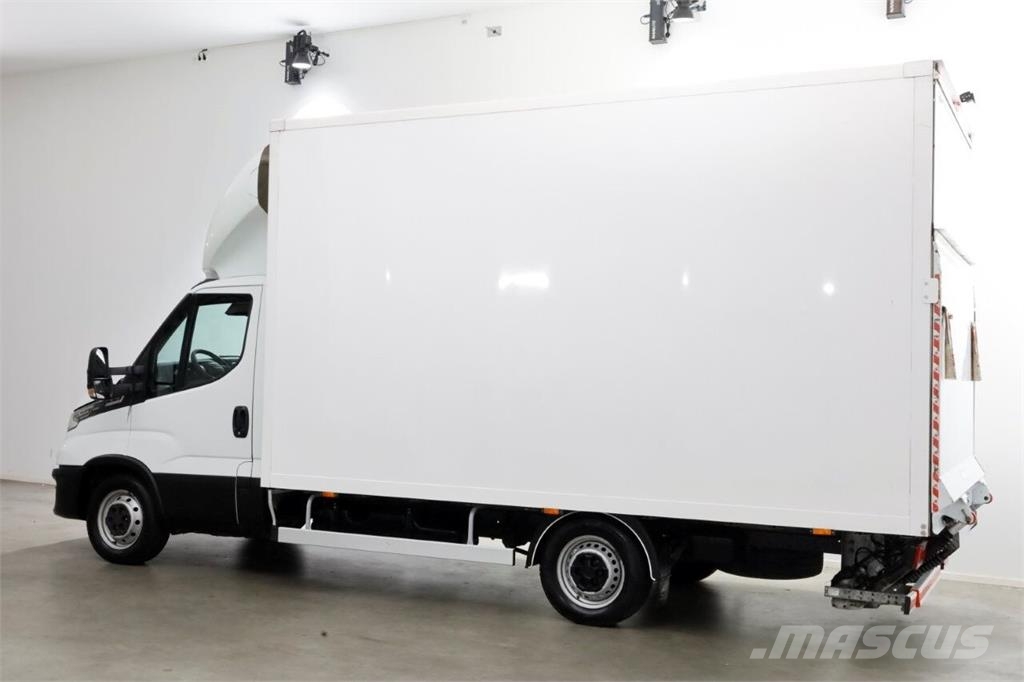 Iveco Daily 35S18 3.0 180pk HiMatic Automaat Bakwagen me Otros camiones