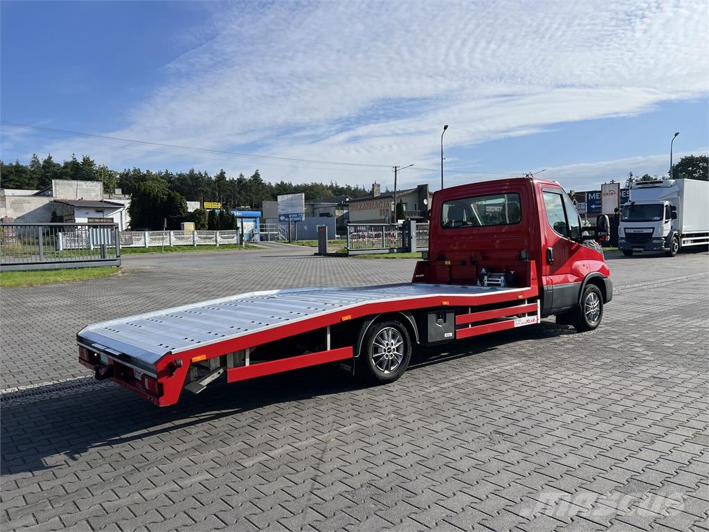 Iveco DAILY 35S18 AUTOTRANSPORTER ABSCHLEPPWAGEN LAWETA Anders