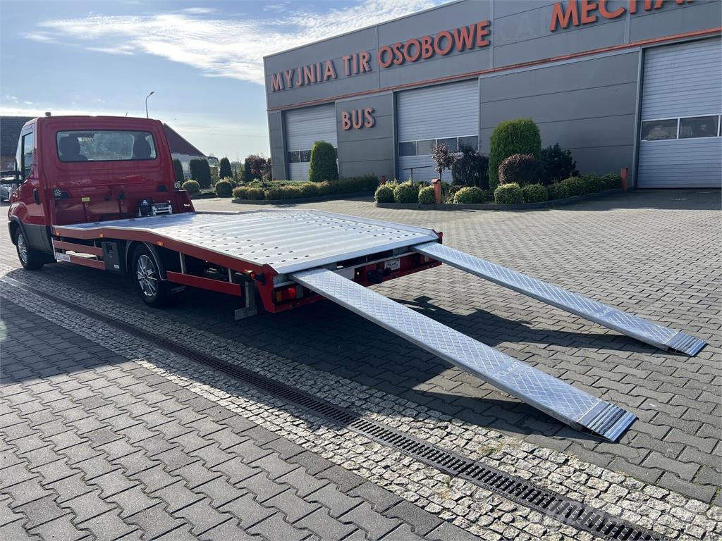 Iveco DAILY 35S18 AUTOTRANSPORTER ABSCHLEPPWAGEN LAWETA Anders