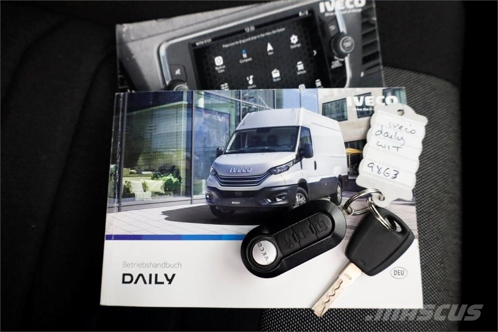 Iveco Daily 35S21 3.0 210pk L2H2 HiMatic Automaat Navi/C Autre camion