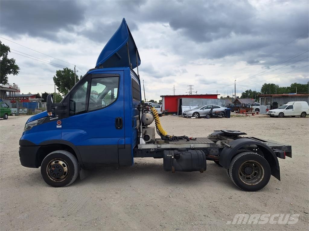 Iveco Daily 50-180 - BE Mini Trekker Naudoti vilkikai