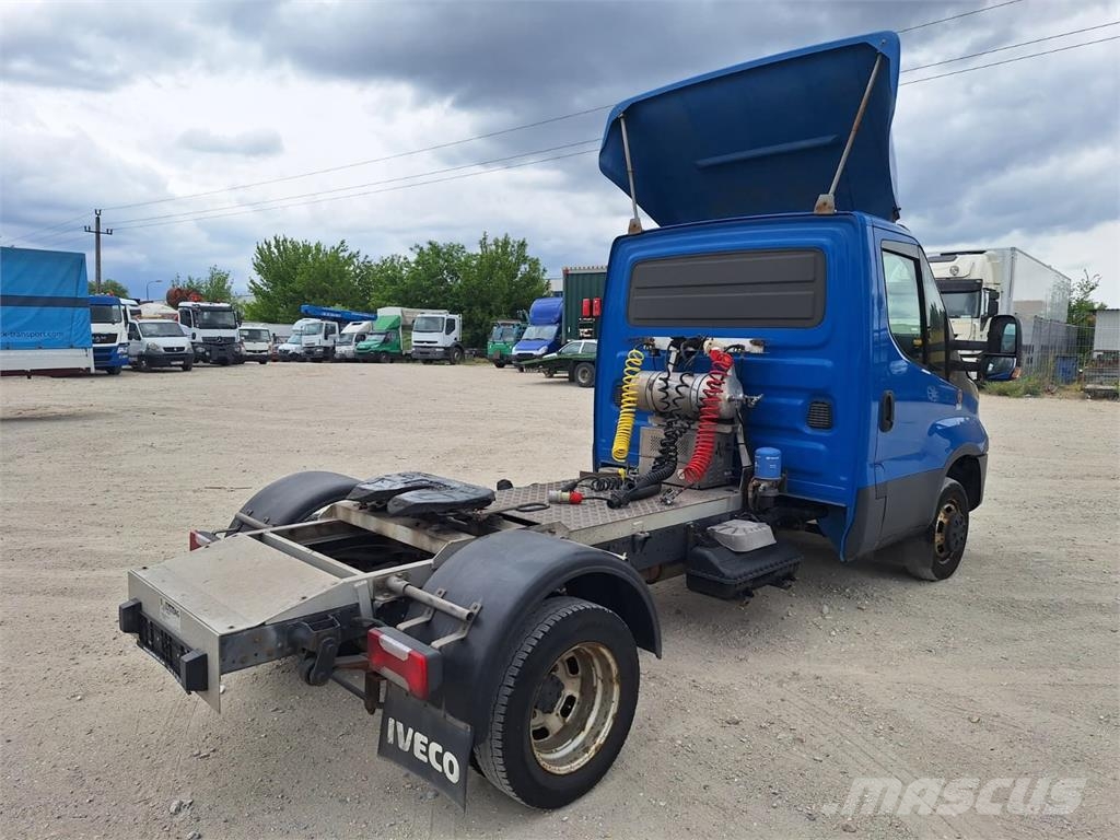 Iveco Daily 50-180 - BE Mini Trekker Naudoti vilkikai