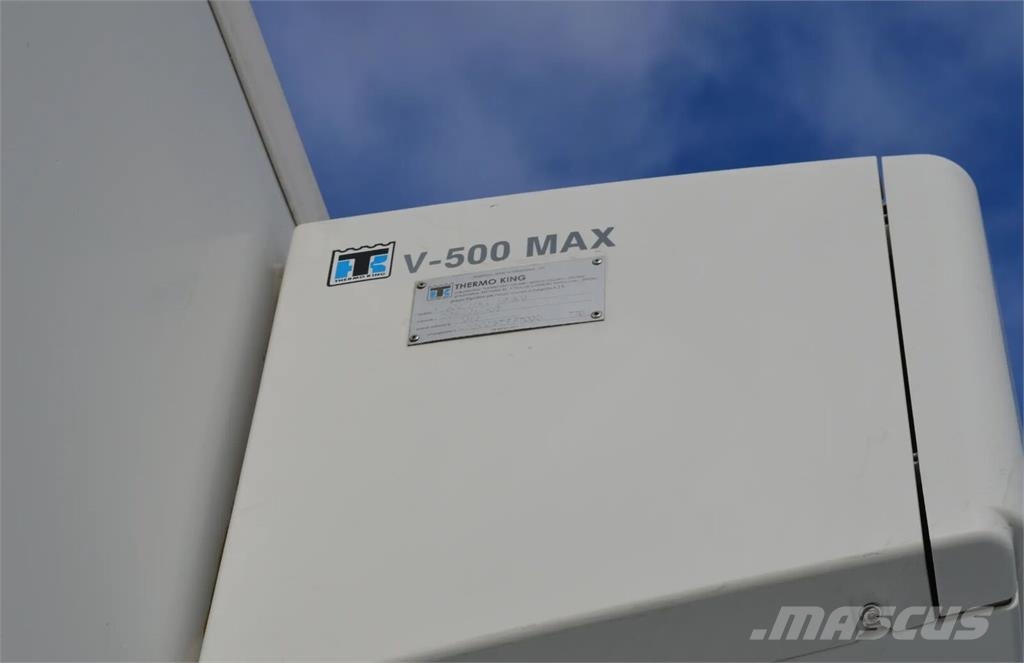 Iveco DAILY 60C15 REFRIGERATOR + SIDE AND REAR DOORS, LI Kamioni hladnjače