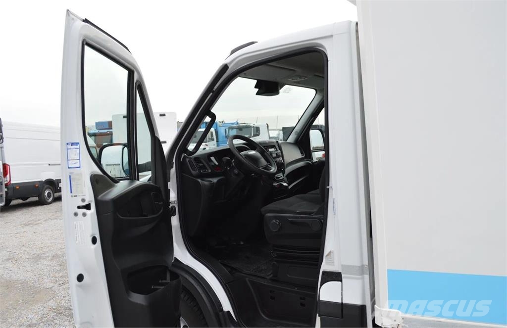 Iveco DAILY 60C15 REFRIGERATOR + SIDE AND REAR DOORS, LI Kamioni hladnjače