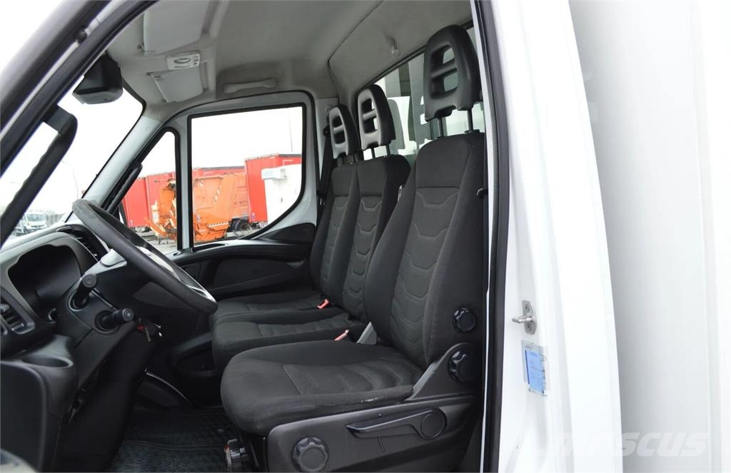 Iveco DAILY 60C15 REFRIGERATOR + SIDE AND REAR DOORS, LI Kamioni hladnjače