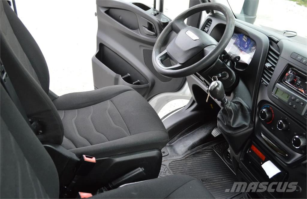 Iveco DAILY 60C15 REFRIGERATOR + SIDE AND REAR DOORS, LI Kamioni hladnjače