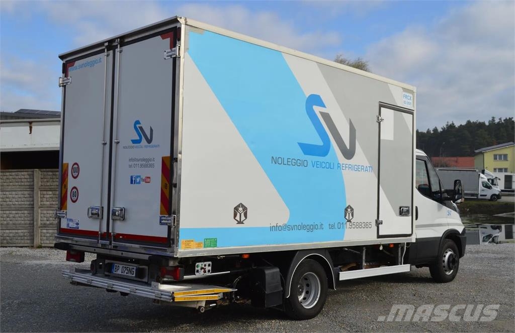 Iveco DAILY 60C15 REFRIGERATOR + SIDE AND REAR DOORS, LI Kamioni hladnjače