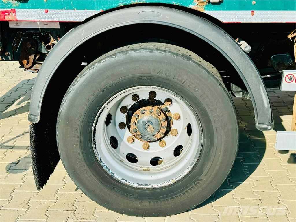 Iveco Eurocargo 180E25 平板式/側卸式卡車