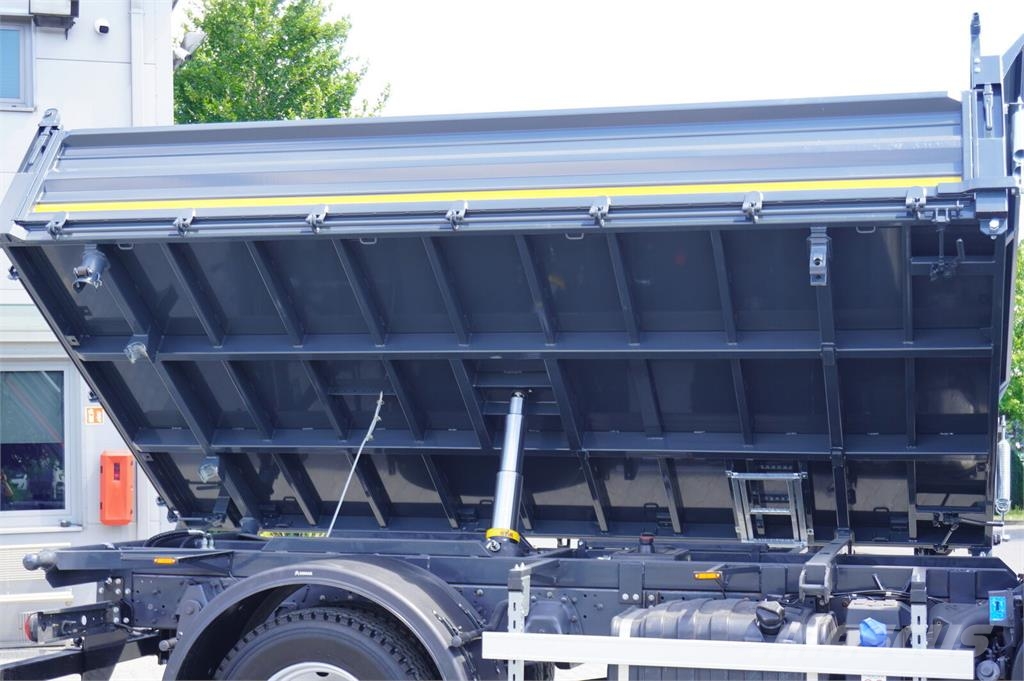 Iveco Eurocargo 120-250 4×2 / 90 tho. km / NEW 3-way tip Kipper