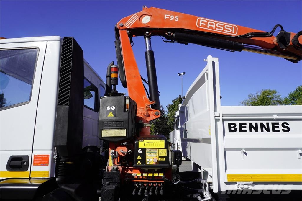 Iveco Eurocargo 160 E22K tipper / 60 tho. km!!! / Fassi Camiones bañeras basculantes o volquetes