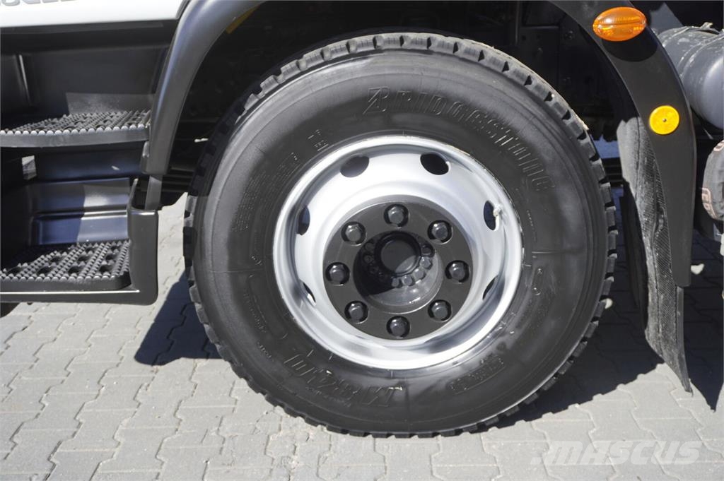 Iveco Eurocargo 160 E22K tipper / 60 tho. km!!! / Fassi Camiones bañeras basculantes o volquetes