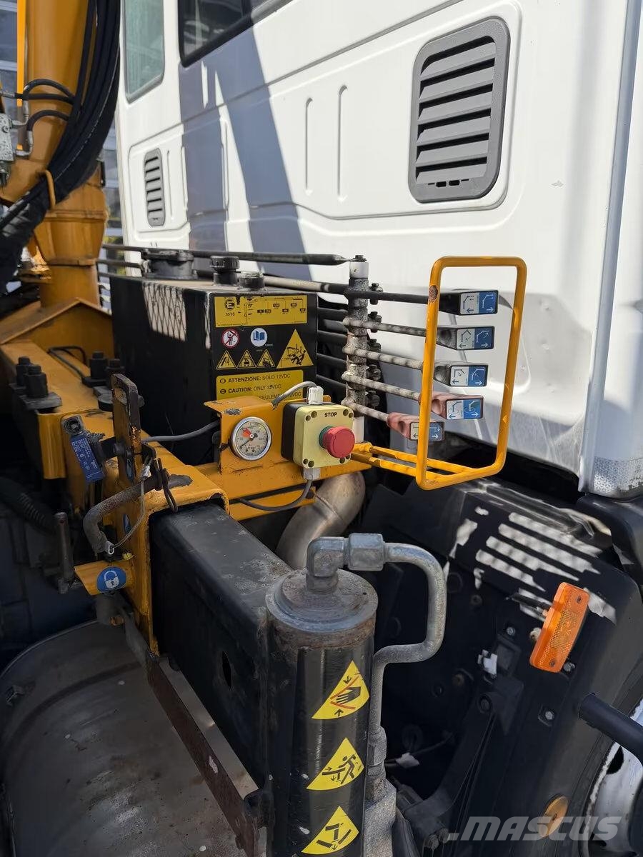 Iveco ML 80 E18/P / Kinshofer Grab / Crane 平板栏板货车