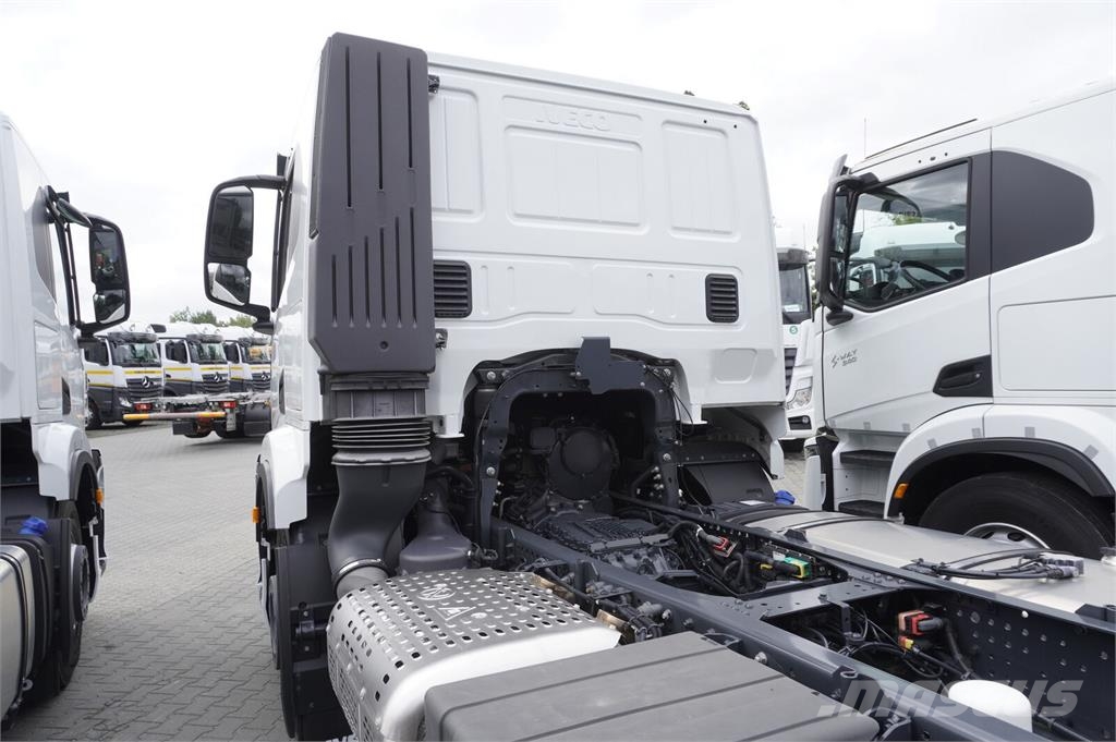 Iveco NEW Iveco S-Way 340 / No mileage / 3 pcs. Telaio e sospensioni