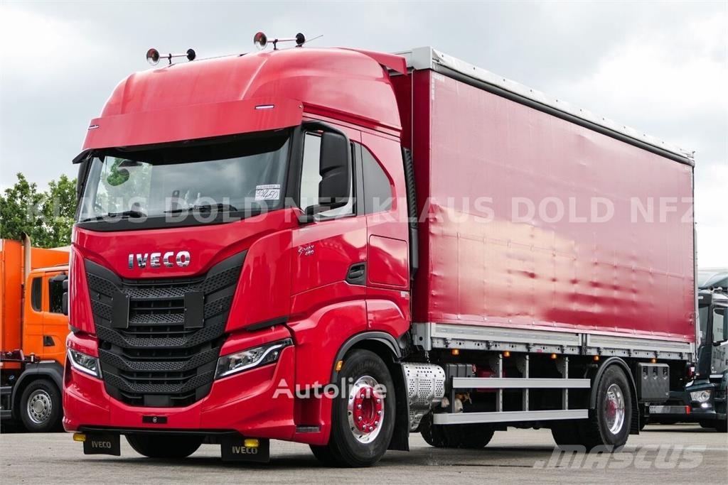 Iveco S-Way 190S46 Curtainsider Truck / Tail Lift / Reta Camiones de caja de lona