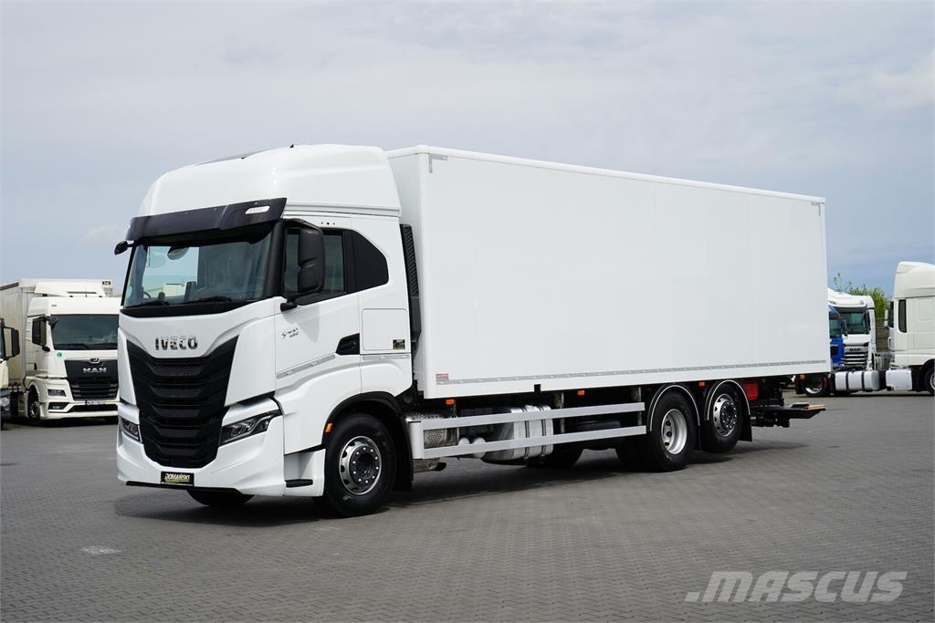 Iveco S-WAY / 420 / E 6 / KONTENER + WINDA / 22 PALETY / Kofferaufbau