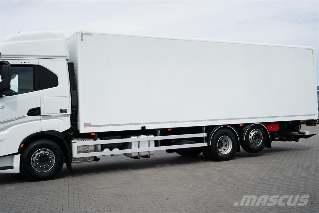 Iveco S-WAY / 420 / E 6 / KONTENER + WINDA / 22 PALETY / Kofferaufbau