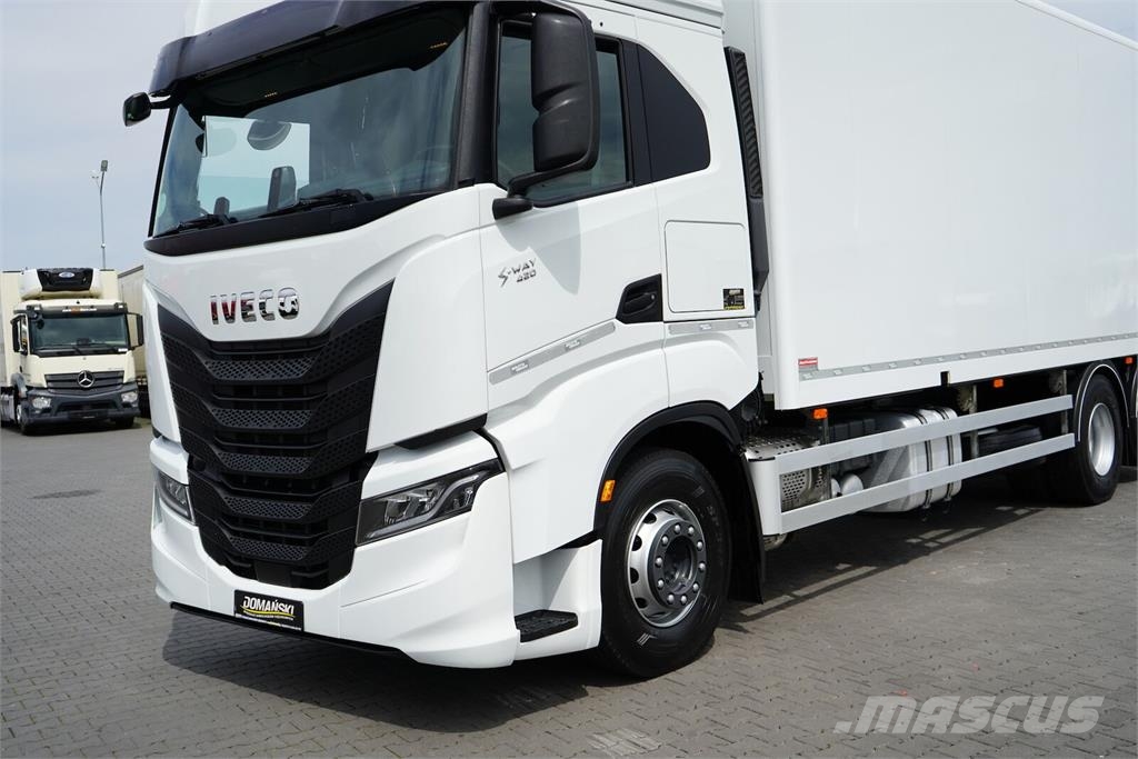 Iveco S-WAY / 420 / E 6 / KONTENER + WINDA / 22 PALETY / Kofferaufbau