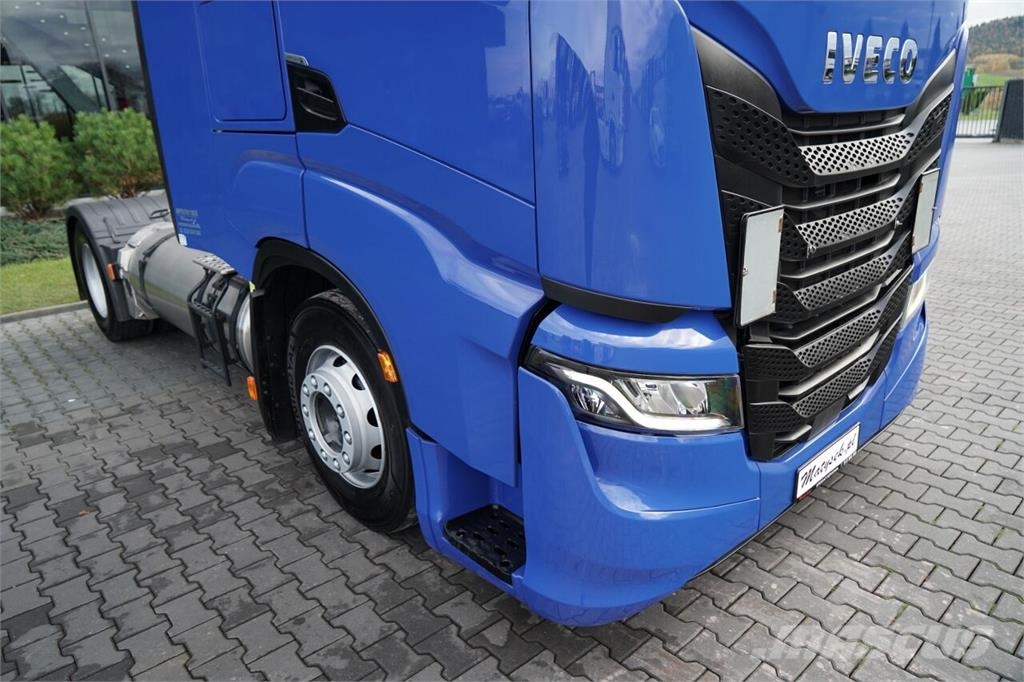 Iveco S-WAY / 460 / RETARDER / LNG Ťahače