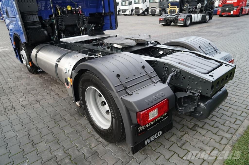 Iveco S-WAY / 460 / RETARDER / LNG Ťahače