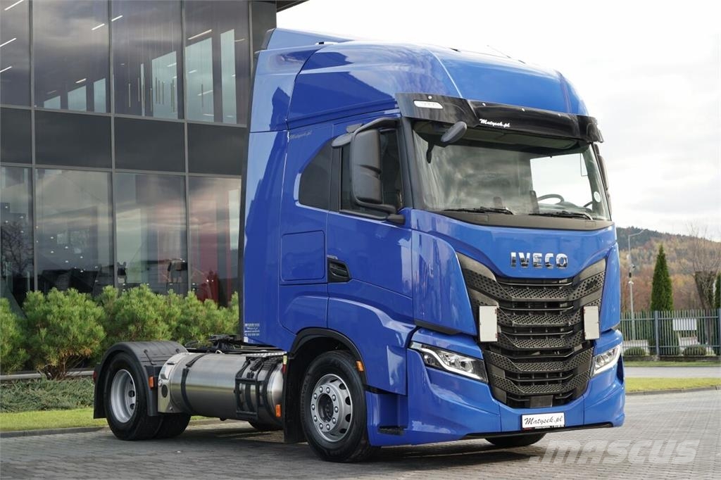 Iveco S-WAY / 460 / RETARDER / LNG Ťahače