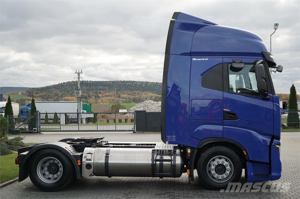 Iveco S-WAY / 460 / RETARDER / LNG Ťahače