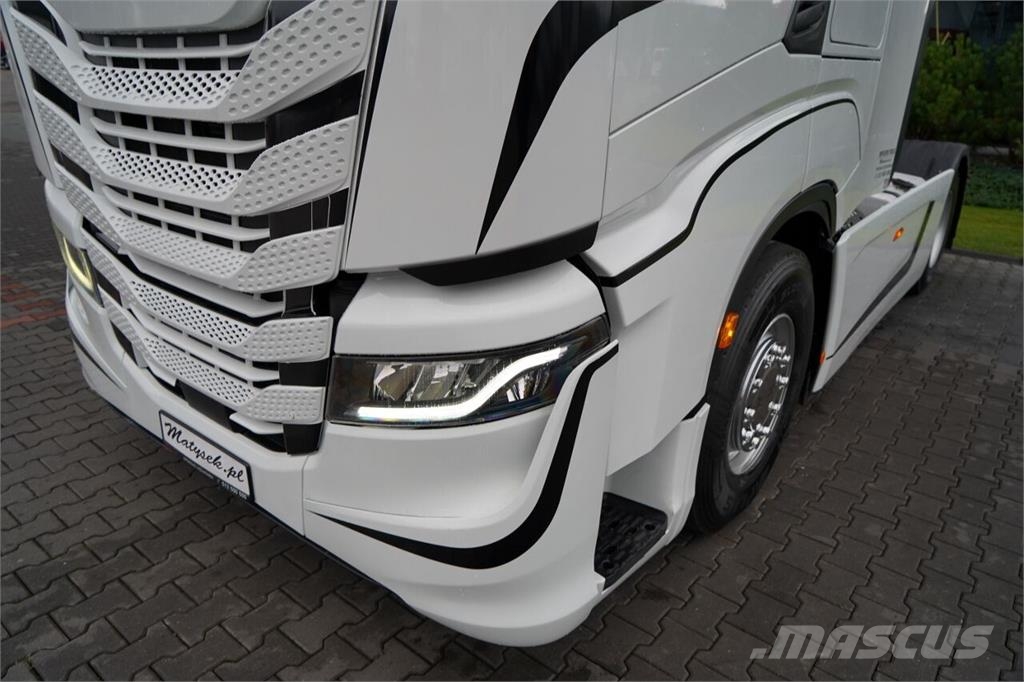 Iveco S-WAY / 480 / RETARDER / I-PARK COOL / OPONY 100% Sattelzugmaschinen