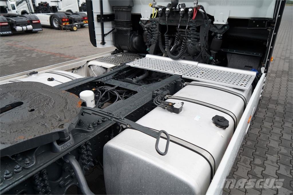 Iveco S-WAY / 480 / RETARDER / I-PARK COOL / OPONY 100% Sattelzugmaschinen