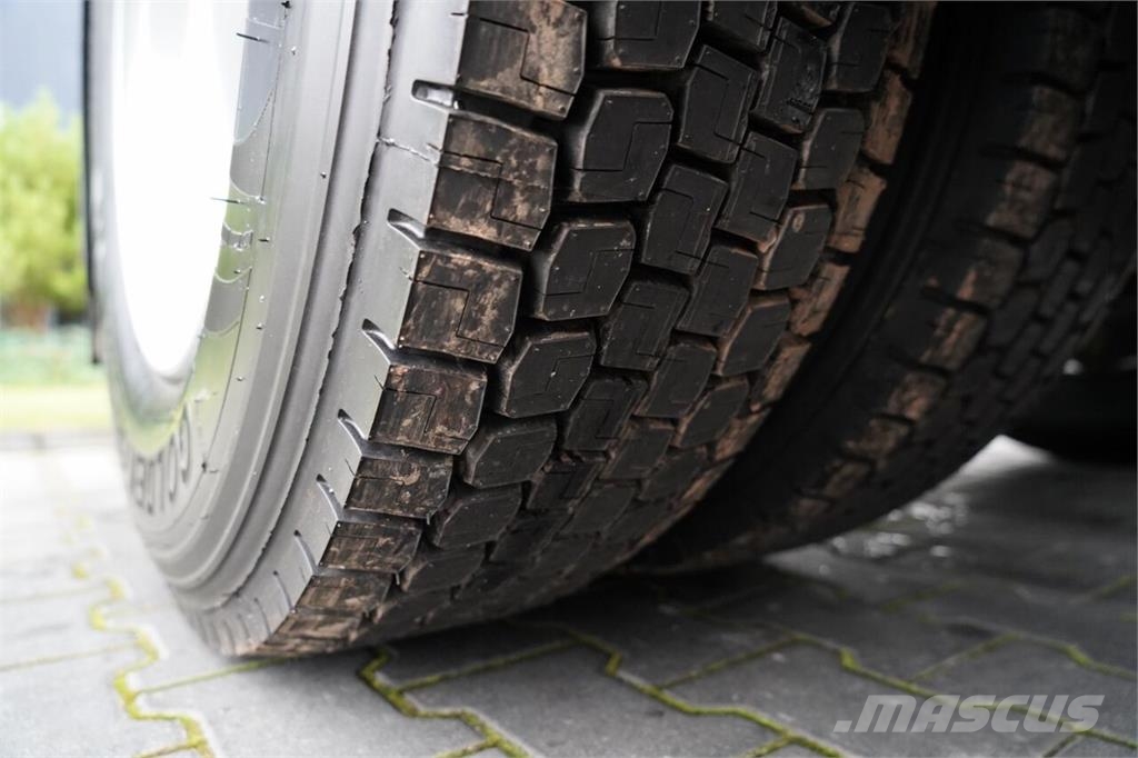 Iveco S-WAY / 480 / RETARDER / I-PARK COOL / OPONY 100% Sattelzugmaschinen