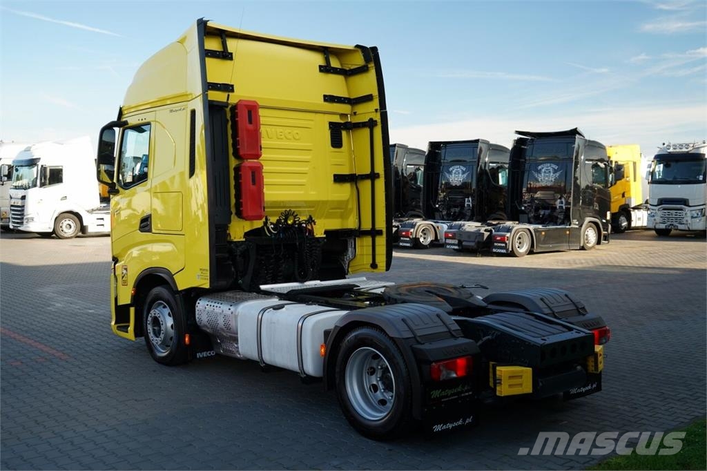 Iveco S-WAY 480 / MEGA / LOW DECK / OPONY 100% / PO KONT Trekkers