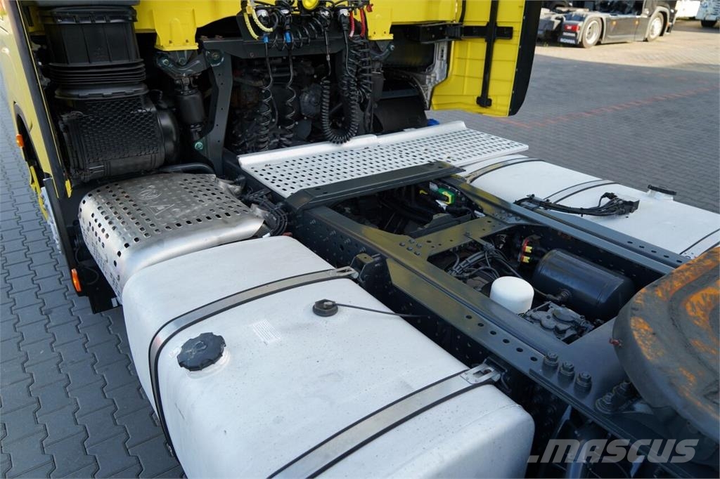 Iveco S-WAY 480 / MEGA / LOW DECK / OPONY 100% / PO KONT Trekkers
