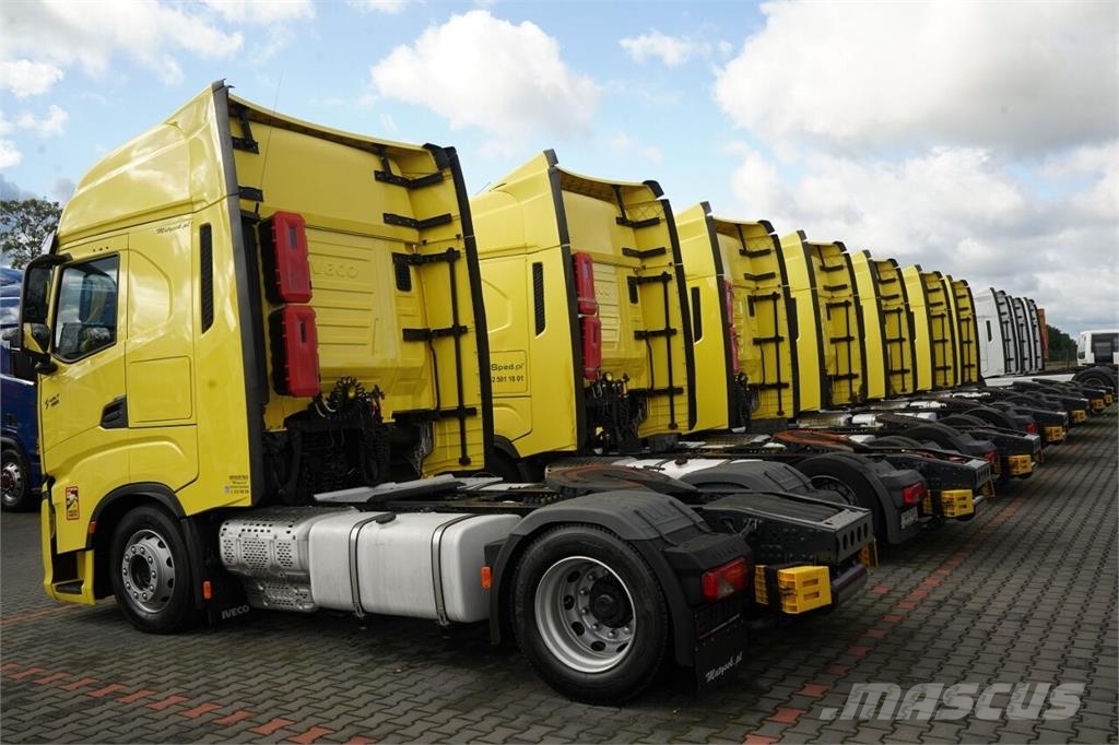 Iveco S-WAY 480 / MEGA / LOW DECK / OPONY 100% / PO KONT Trekkers