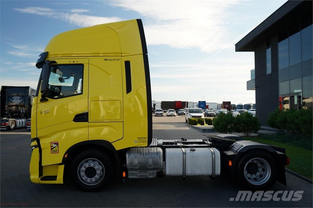 Iveco S-WAY 480 / MEGA / LOW DECK / OPONY 100% / PO KONT Trekkers