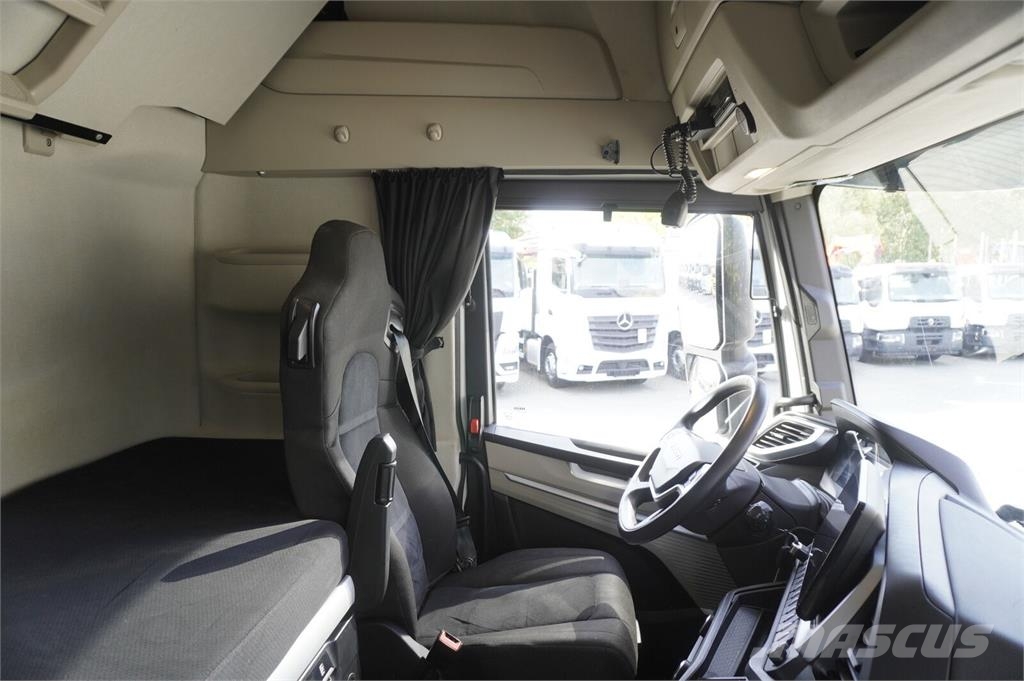 Iveco S-Way 500 tractor unit / 2025 / 100 tho. km! Nyergesvontatók