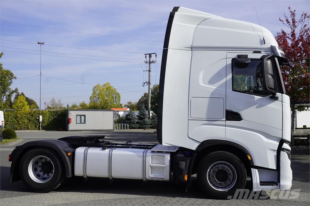 Iveco S-Way 500 tractor unit / 2025 / 100 tho. km! Nyergesvontatók