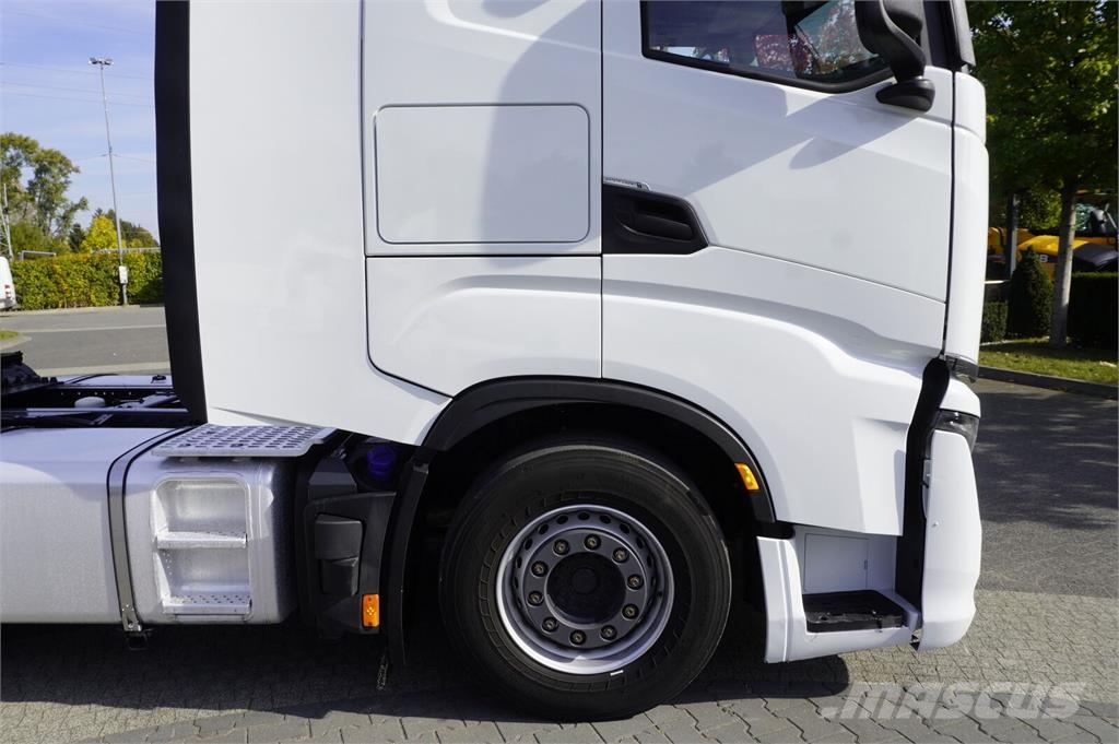 Iveco S-Way 500 tractor unit / 2025 / 100 tho. km! Nyergesvontatók
