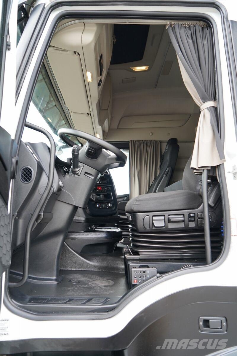 Iveco S-WAY / 510 / RETARDER / EURO 6 Nyergesvontatók