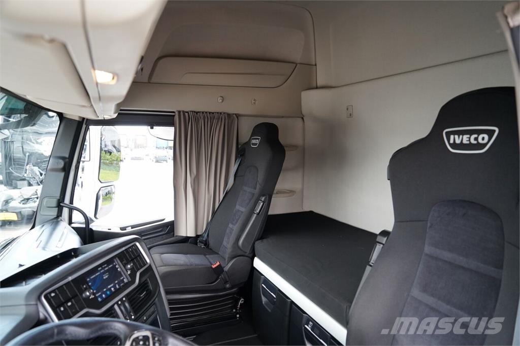 Iveco S-WAY / 510 / RETARDER / EURO 6 Nyergesvontatók