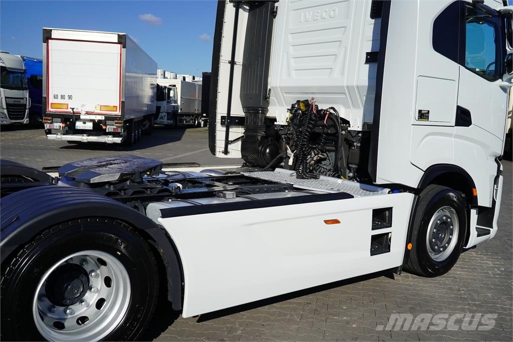Iveco S-WAY / 530 / ACC / EURO 6 / RETARDER / I - COOL وحدات الجر