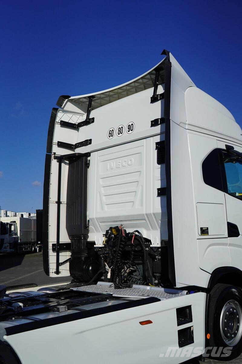 Iveco S-WAY / 530 / ACC / EURO 6 / RETARDER / I - COOL وحدات الجر
