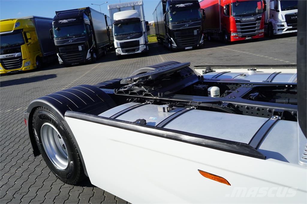 Iveco S-WAY / 530 / ACC / EURO 6 / RETARDER / I - COOL وحدات الجر
