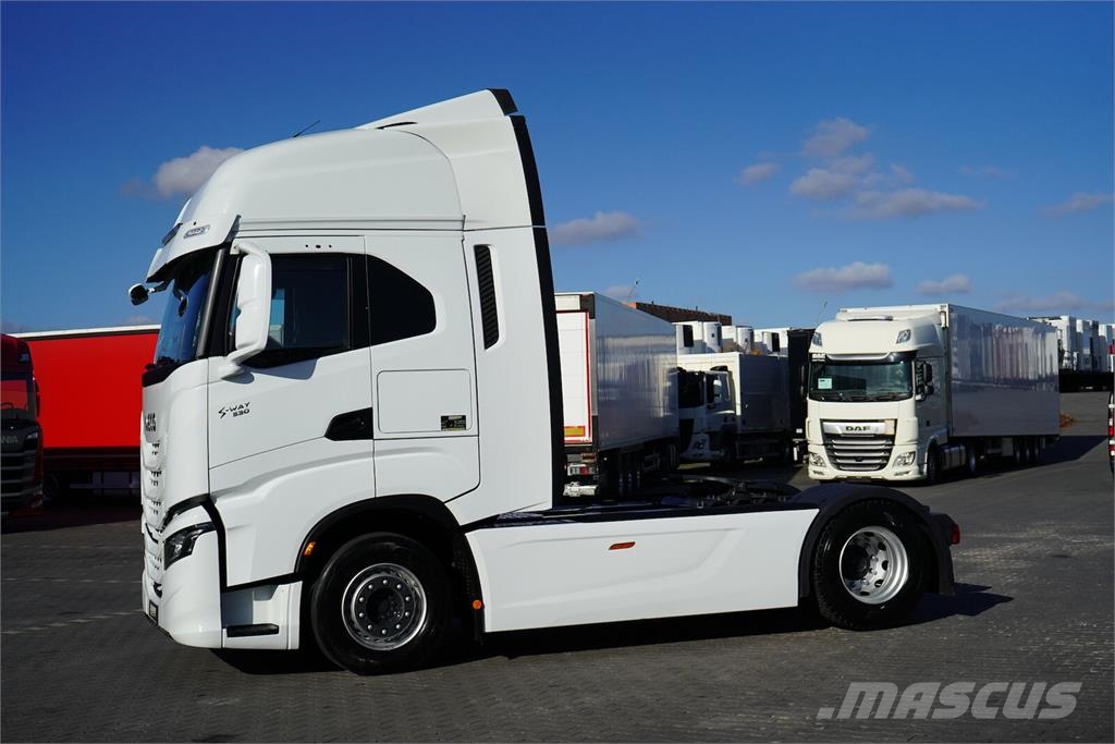 Iveco S-WAY / 530 / ACC / EURO 6 / RETARDER / I - COOL وحدات الجر